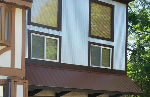 Bellaire Ski Chalet | Shanty Creek Bellaire -golf haven - 90 holes on resort- sleep18
