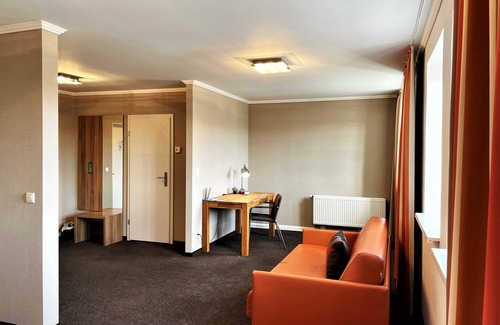 Lauta House | Shared room 210 - IBS meeting center