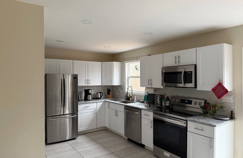 East Stroudsburg House | Shawnee & Delaware Water Gap Escape - sleeps 14, with game room, pets welcome!