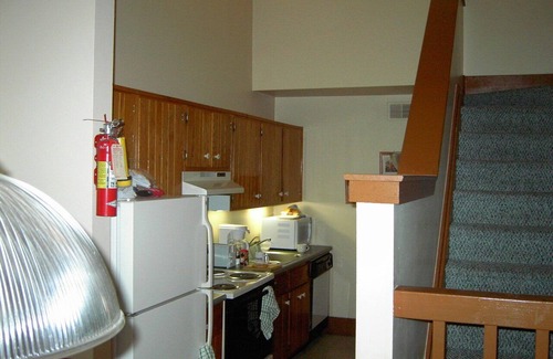 Shawnee On Delaware Resort | Shawnee Village Pocono Mountains on Delaware River Hiking Biking Golf Pool Spa