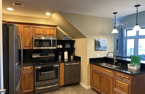 Sheboygan Condo | Sheboygan Waterfront 3 Bedroom 2.5 Bathroom Home