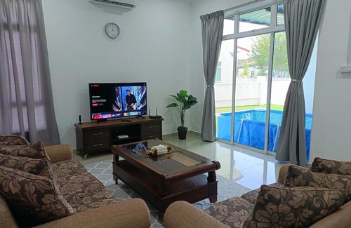 Kuala Terengganu House | Sheea Homestay Kuala Terengganu, Swimming Pool, 5 Bedrooms