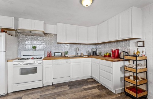 Williams House | "Sheep Cattle Ranch Homestead" · Sheep Cattle Ranch Homestead-Grand Canyon-Dbl L