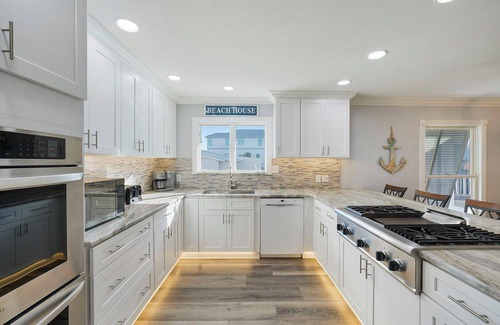 Gulf Pines House | Sheer Bliss - Huge Beachy Vacation Home Near the Beach with Private Pool