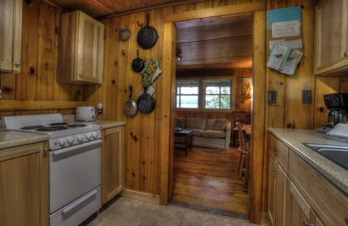 Rangeley Plantation House | Sheldon Camp - Mooselookmeguntic cottage perfect for a couple or a small family