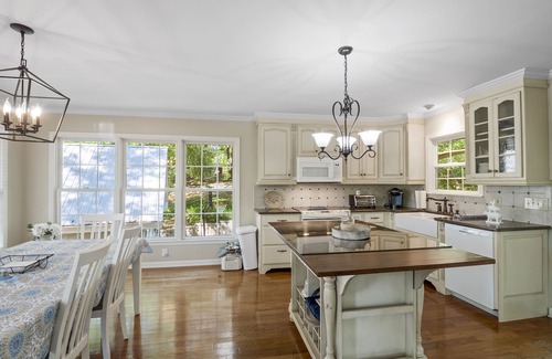 Jasper House | Sheltered Cove: 4 BR, 3 BA in Jasper, Sleeps 12