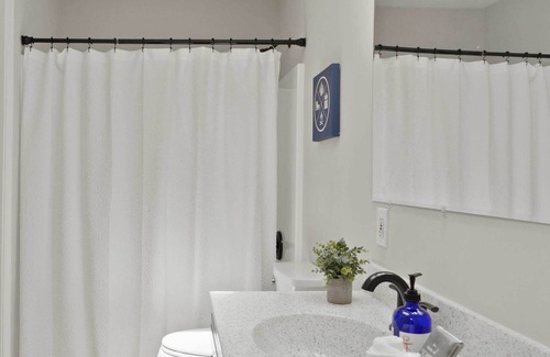 Front Royal Cabin | Shenandoah Area Vacation Rental Near Wineries