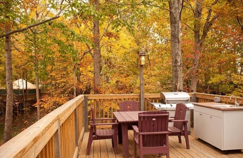 Gordonsville Condo | Shenandoah Crossing™ - 2 Bedroom 1 Bath Yurt