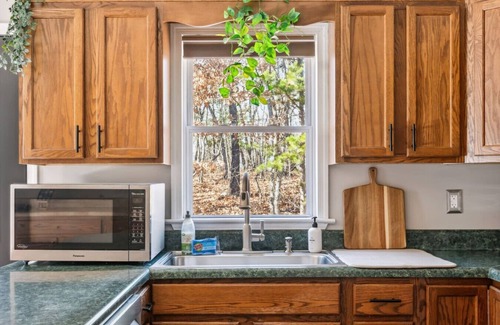 Luray House | Shenandoah Views-Hot Tub -15 Min to Park