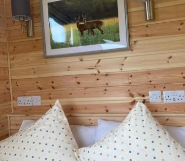 Banbury Other | Shepherd's Huts in Barley Meadow at Spring Hill Farm