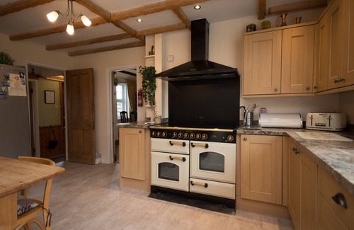 Chathill Cottage | Shepherds Cottage - Spacious cottage with sea views