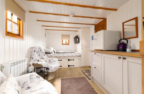 Scarborough House | Shepherds Hut, West Ayton, Scarborough
