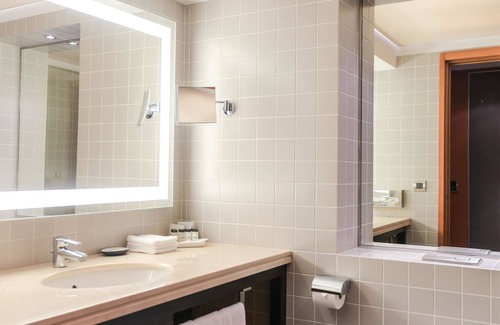 Bucharest City-Centre Hotel | Sheraton Bucharest Hotel
