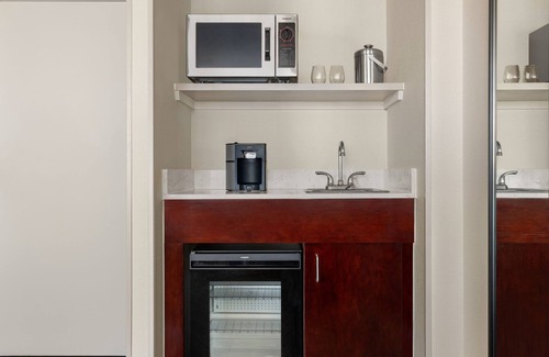 Cumberland Hotel | Sheraton Suites Galleria-Atlanta