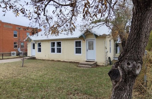 Memphis House | Sheriff`s House next to Jailhouse