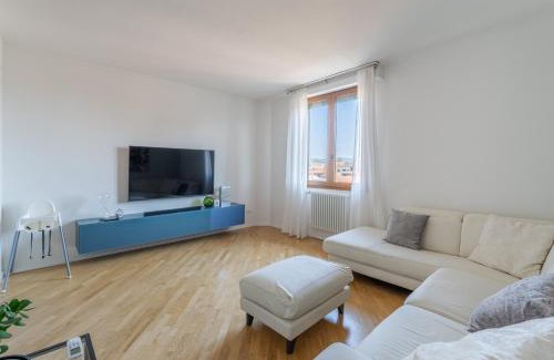 Careggi Rifredi Apartment | Shiny Florence