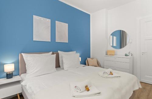 Bielefeld Apartment | SHINY HOMES - Elegant City Apartments