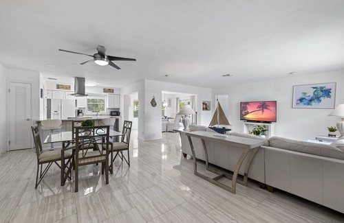 Florida North Atlantic Coast House | Ship To Shore-Close to Beach
