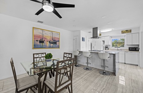 Florida North Atlantic Coast House | Ship To Shore-Close to Beach