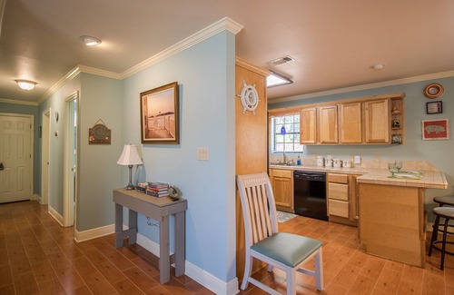 Waveland House | Shipp House- Monthly Rental, Quiet neighborhood, Safe, Near Beach