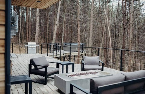 Rockbridge Cabin | Shipping Container Cabin