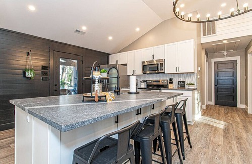 Knoxville House | Shirley Way · Bearden Bliss <10 mins to UT & Downtown Knox