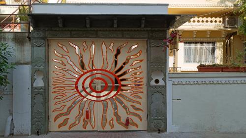 Lake Swaroop Sagar House | Shiv Villa Home Stay