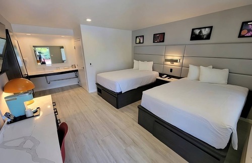 Newhall Resort | Shopping Spree at Westfield Valley Fair Shopping Mall and Santana Row! Parking