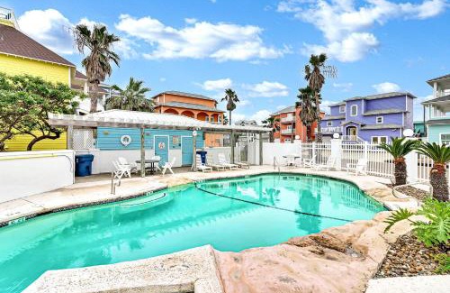 Sand Point House | Shore to Please