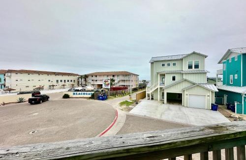 Sand Point House | Shore to Please