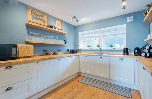 Anstruther Apartment | Shorefront Apartment - Sea View with 3 Bedrooms