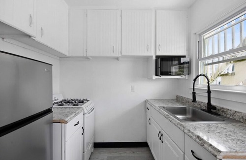 Ocean City Condo | Shorehaven 2- Updated and Stylish 2 bedroom 14 St!