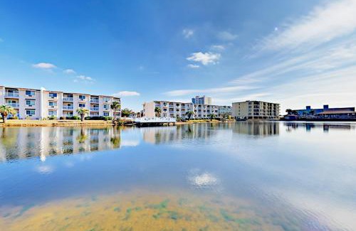 Cherry Grove Beach Apartment | Shorehaven G-3