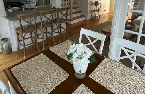 Mashpee House | Shoreline Escape