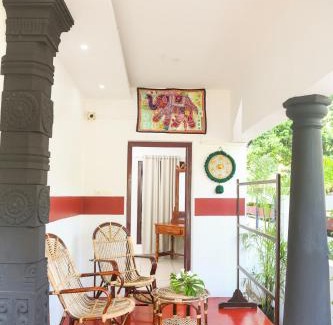 Mararikulam Bed & Breakfast | Shoreline Marari Beach Villa at Golden Beach Mararikulam