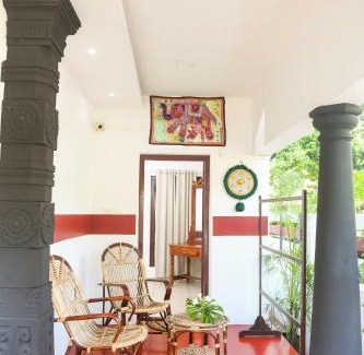 Mararikulam Bed & Breakfast | Shoreline Marari Beach Villa at Golden Beach Mararikulam