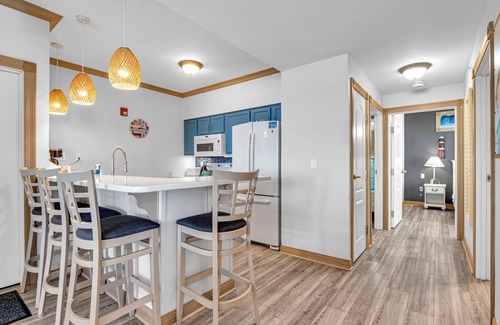 Sheboygan Villa | Shoreline Sanctuary - 4 Bedroom Beachfront Condo