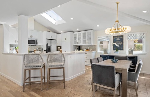 The Mesa House | Shoreline Splendor on the Mesa