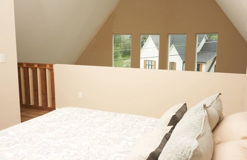 Bal Habor Ski Chalet | Shoreline View Corporate Rental - Close to I-75 & Downtown "Nooga