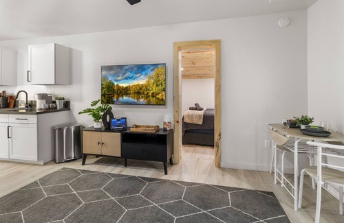 Pinetop-Lakeside House | Shoreline Village Cabin 2