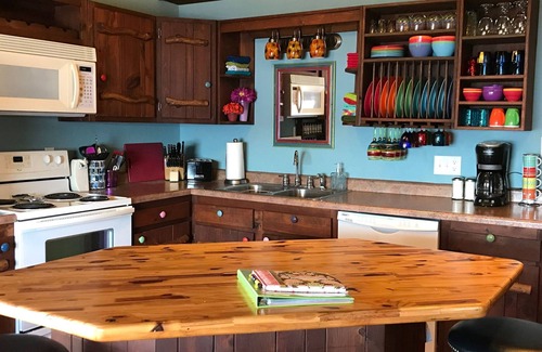 Ferryville House | Shoreview Cottage - Mississippi River View with year-round HOT TUB!