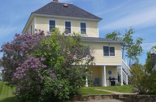 York Beach House | Short Sands View Y770-G Brought to you by GetAway Vacations