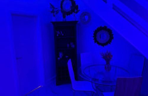 Rusholme Apartment | Short Stopzzz & Indoor Hot Tub