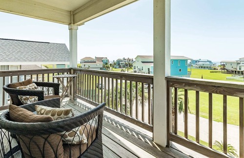 Pointe San Luis House | Short Walk to Gulf Water & Beach, Pool Access!