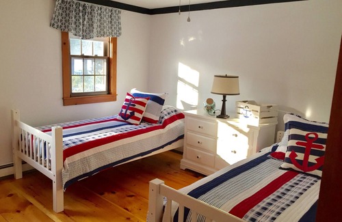 East Sandwich House | Short Walk to Private Association Beach in this Charming 4 Bedroom Home