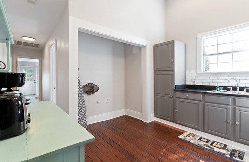 Saint Roch Apartment | Shotgun 3BR Home, Steps to Melba's, Stylish Yard