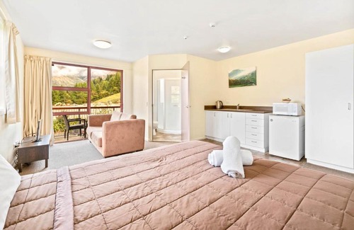 Arthur's Point Cabin | Shotover Lodge