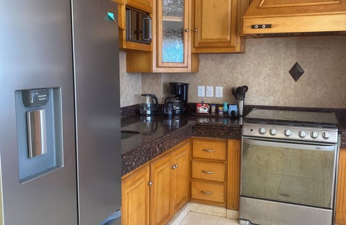 South Shore Hotel Area Condo | Showstopper 3-bedroom condo with AC & WiFi with phenomenal Mismaloya Bay views