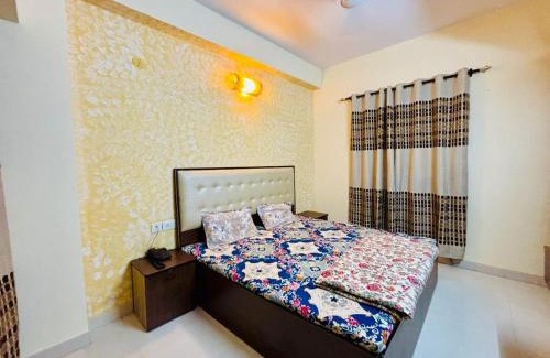 Vrindavan Apartment | Shree dhaam Vrindavan luxury apartment near Premanand maharaj marg & Prem mandir