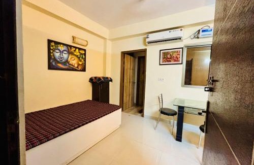 Vrindavan Apartment | Shree dhaam Vrindavan luxury apartment near Premanand maharaj marg & Prem mandir